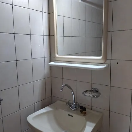 Yannis Hotel Krinídhes