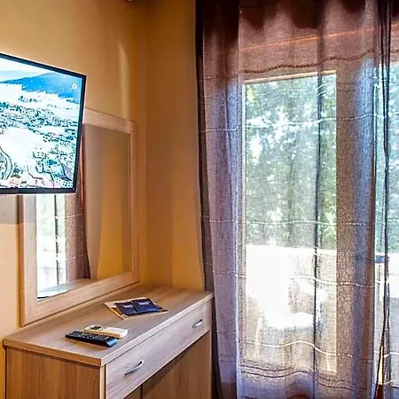 Yannis Hotel Krinídhes